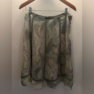 Beautiful express skirt size large perfect for fall